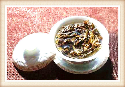 古韵茶：红茶or绿茶？探讨其种类与零售价