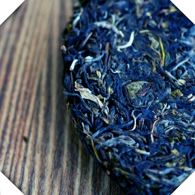 小百合古树红茶好喝吗，探索口感：小百合古树红茶究竟好不好喝？