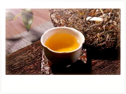 红茶成品茶审评杯容量，红茶成品茶审评杯容量：影响品质的关键因素