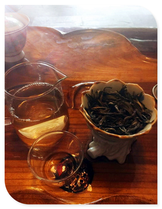 贡眉龙珠白茶的功效与作用，泡法及价格解析